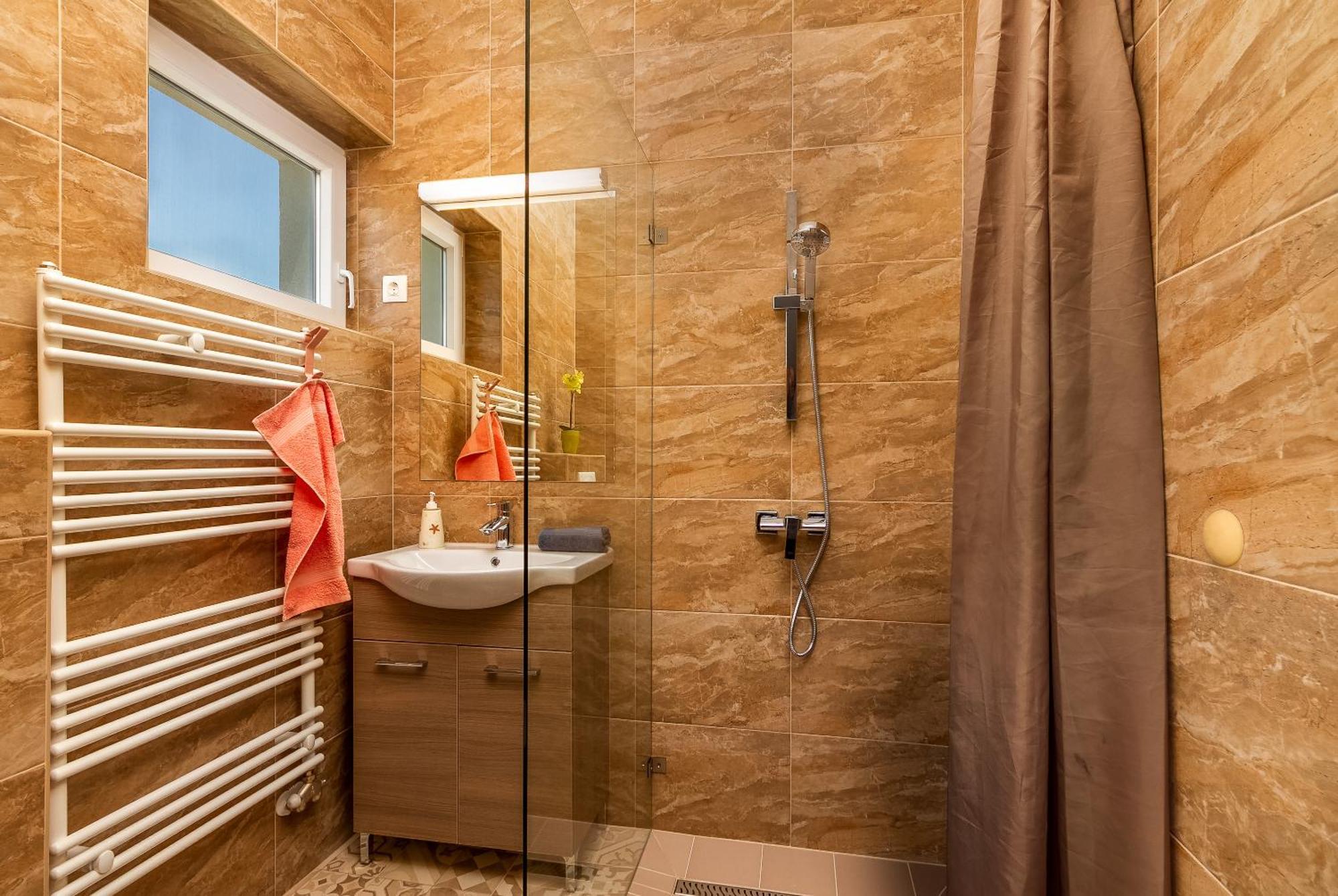 Hotel Katalin Vendeghaz Gyenesdiás Zewnętrze zdjęcie