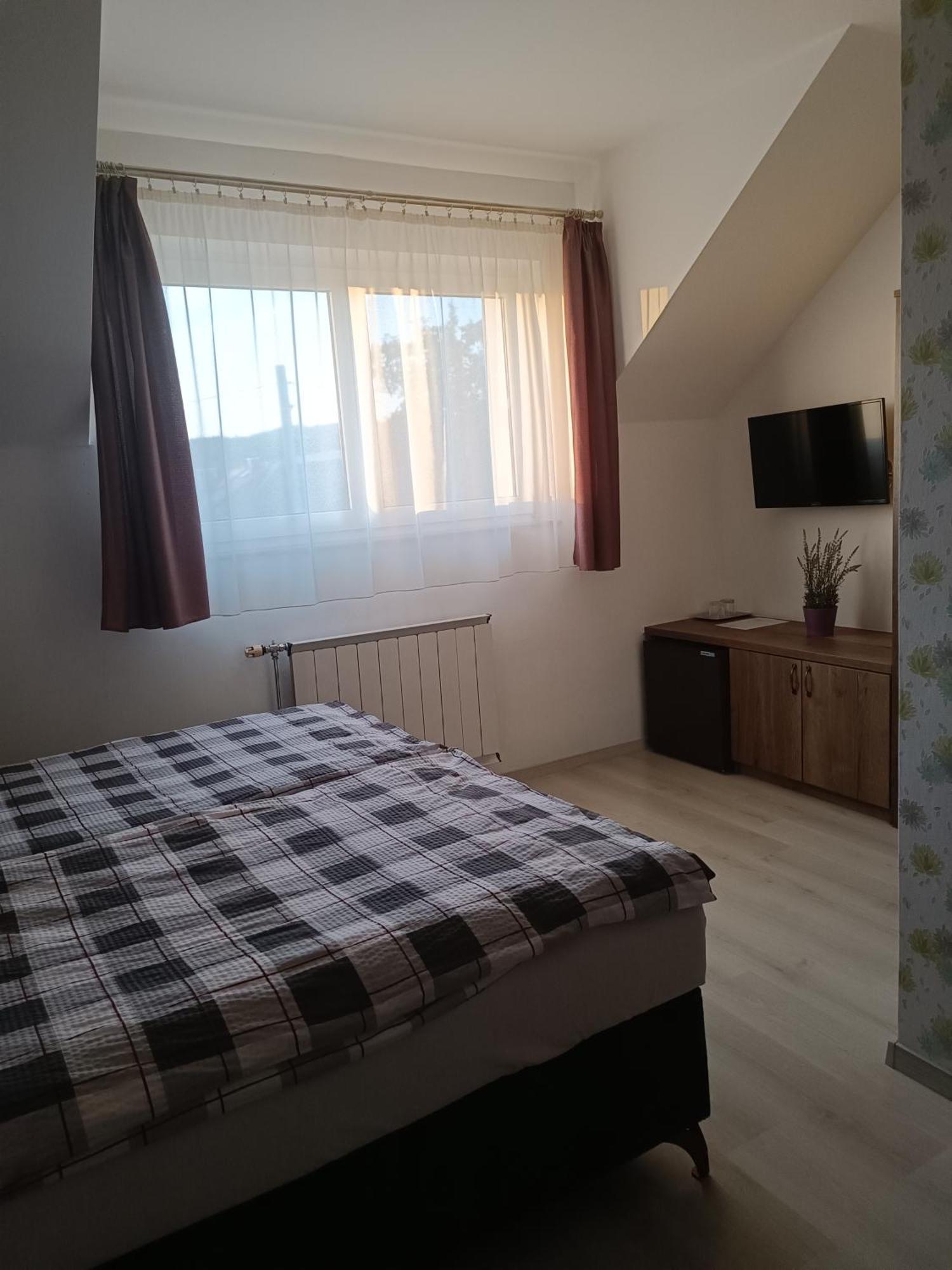 Hotel Katalin Vendeghaz Gyenesdiás Zewnętrze zdjęcie