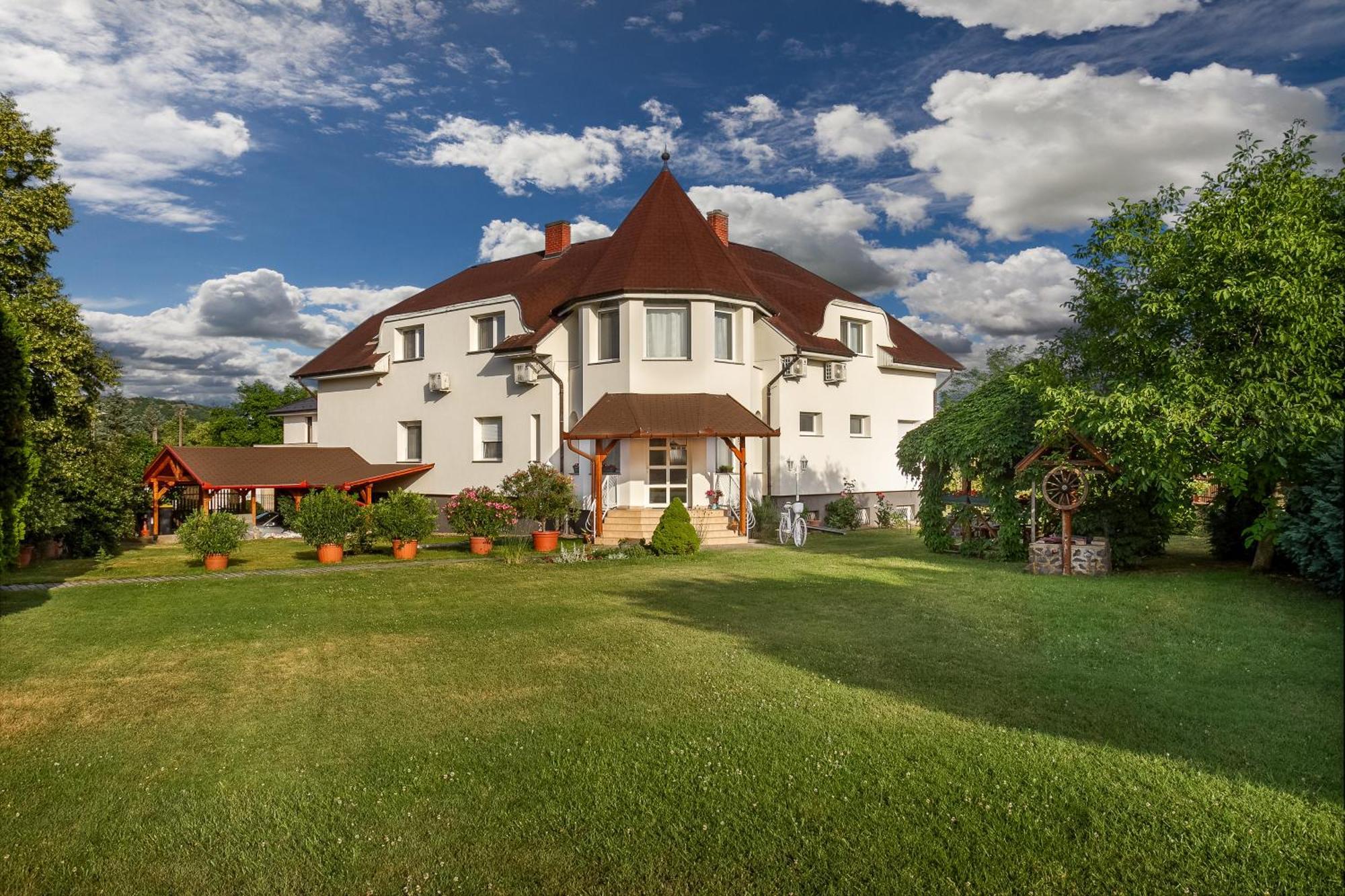 Hotel Katalin Vendeghaz Gyenesdiás Zewnętrze zdjęcie